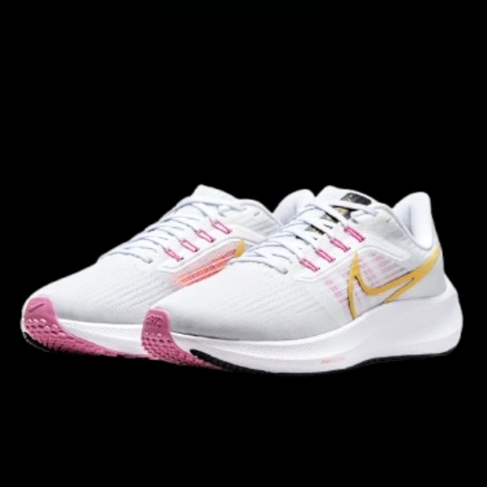 Nike Air Zoom Pegasus 39 Running Womens Size 7.5 White Bliss Pink Wheat Gold
